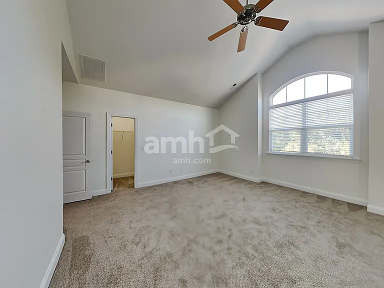 3041 Scottcrest Way — Photo 10