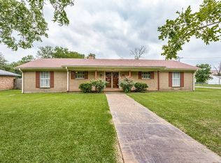 600 Hickory St, Honey Grove, TX 75446