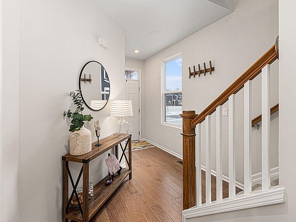 5th image of 2857 Fairgrove Crescent Dr