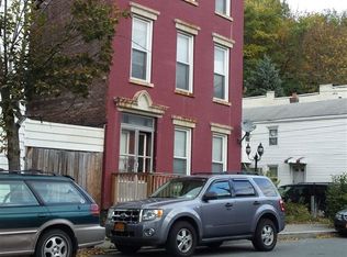 184 Hill St, Troy, NY 12180