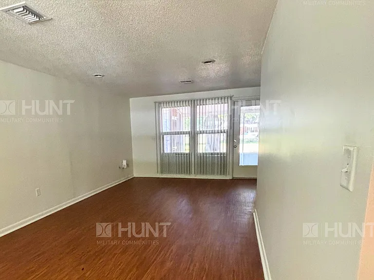 60 E Cypress St — Photo 3