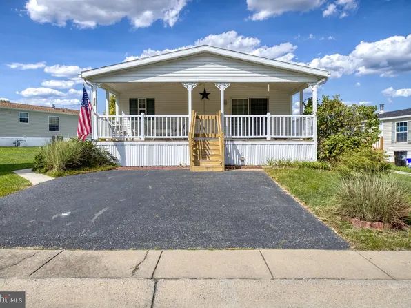 2110 Mayslanding Rd #304, Vineland, NJ 08361