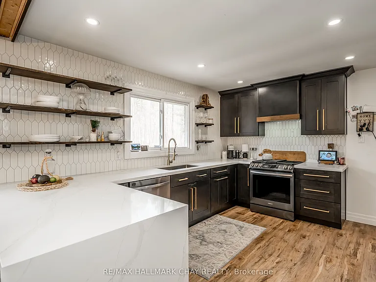 3742 Horseshoe Valley Rd W #UPPER — Photo 6