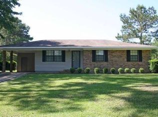 1124 Robin Dr, Thomasville, GA 31792