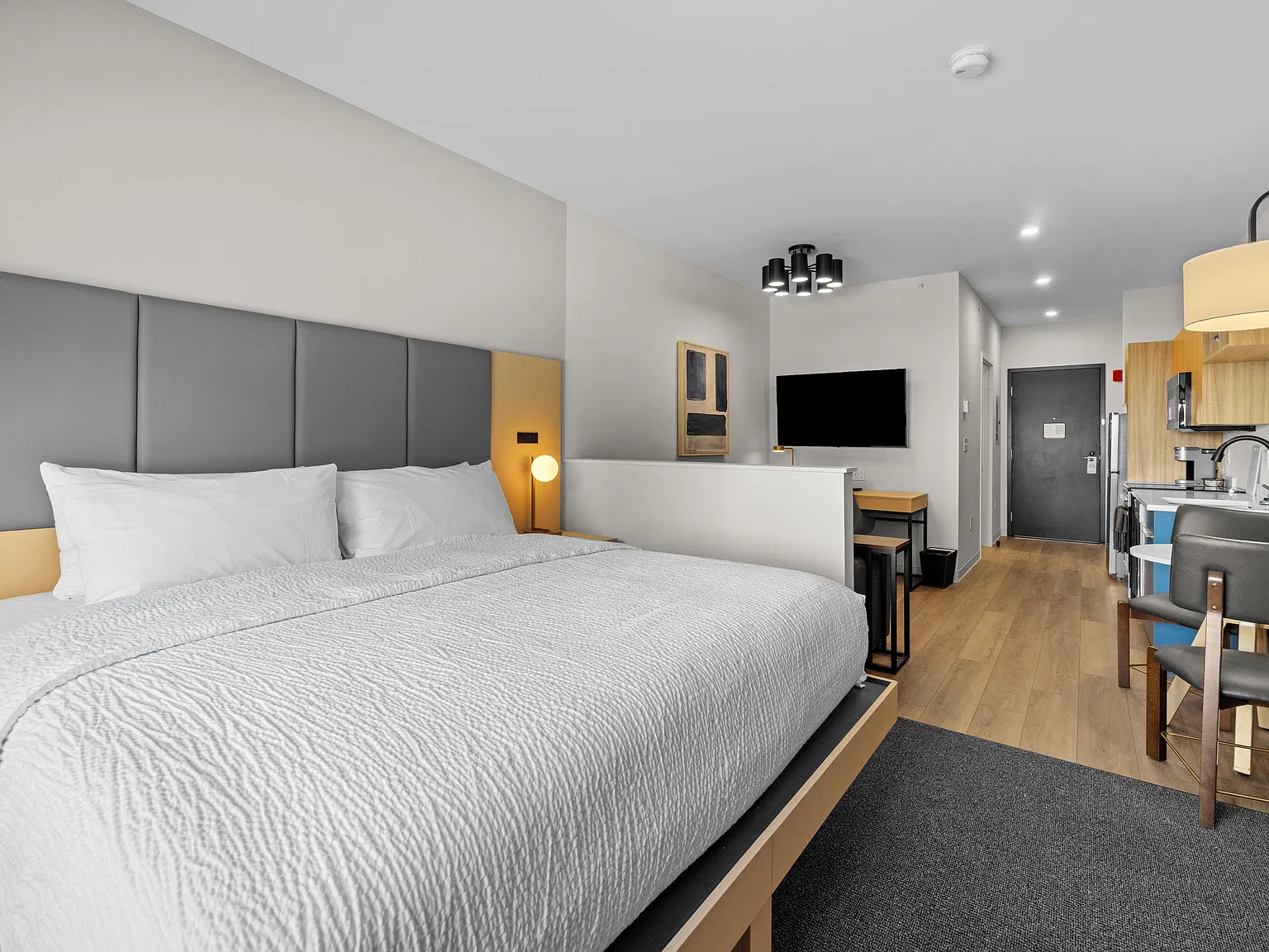 XStay Suites Mansfield — Photo 2
