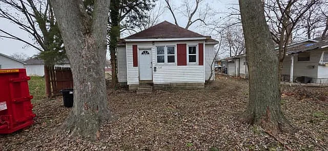 2 bed, 963 sqft, $750 — Photo 1