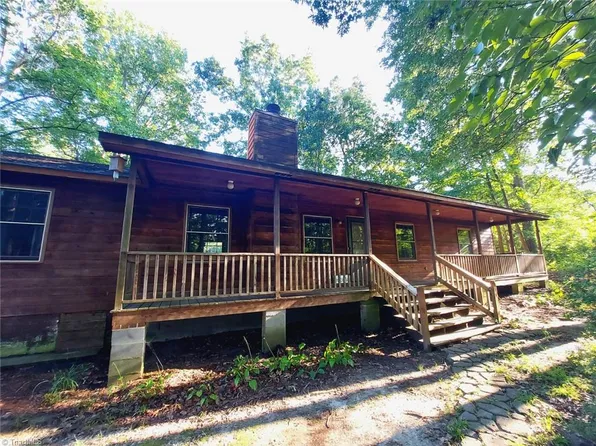 3269 Old Spencer Rd, Archdale, NC 27263