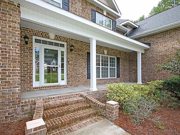 3rd image of 329 Royal Crest Cir