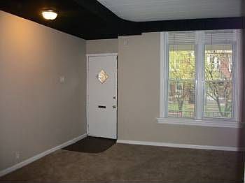 3rd image of 4060-4062 Flad Ave