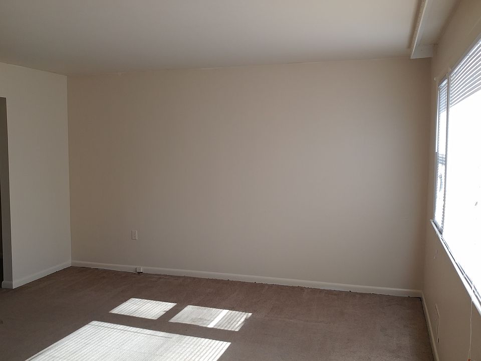 2nd image of 6800 Crafton Ln