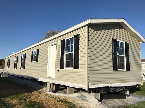 2nd image of 228 Golfview Ct #55