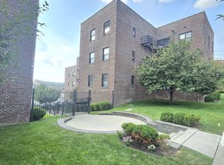 97 Belgrove Dr #C4, Kearny, NJ 07032