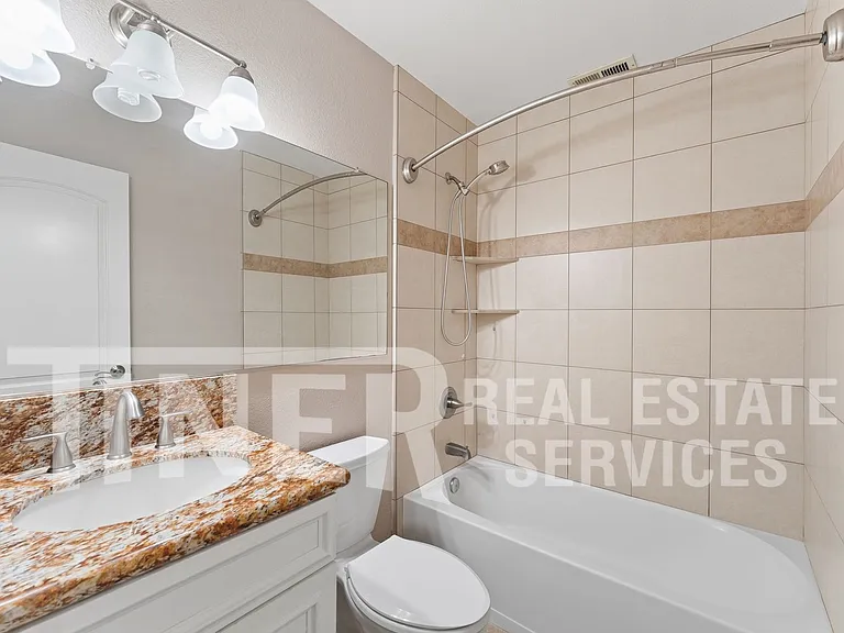 8950 Salmon Falls Dr — Photo 16