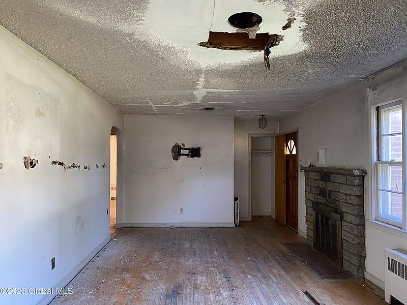 4th image of 20 Malpass Road