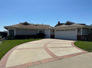1179 Gleneagles Ter, Costa Mesa, CA 92627
