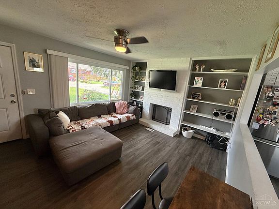4th image of 7683 Arlington Ave