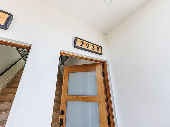 2nd image of 2938 S Sycamore Ave #2938