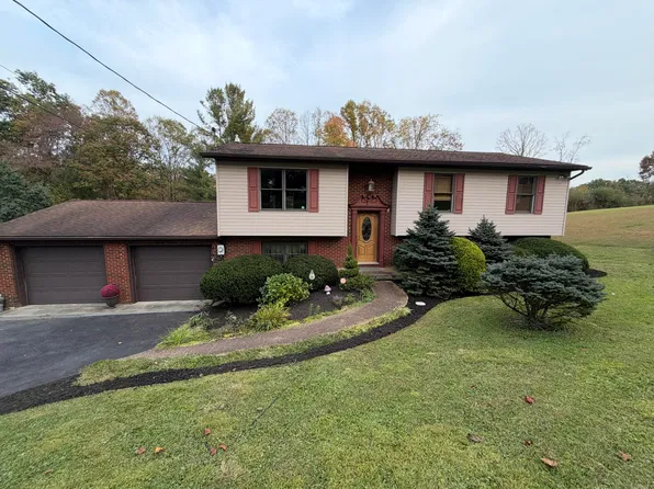 909 Margaret St, Summersville, WV 26651