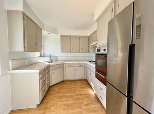 1046 N Normandie Ave APT 3, Los Angeles, CA 90029