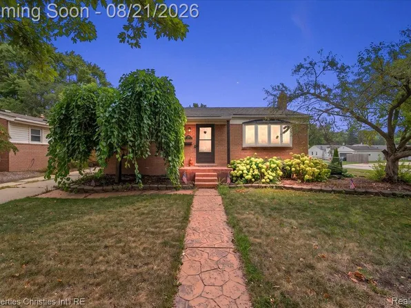 1410 N Stephen Ave, Clawson, MI 48017