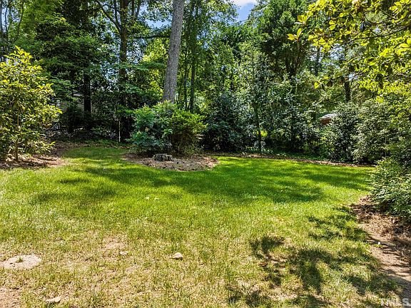 3rd image of 5525 Parkwood Dr