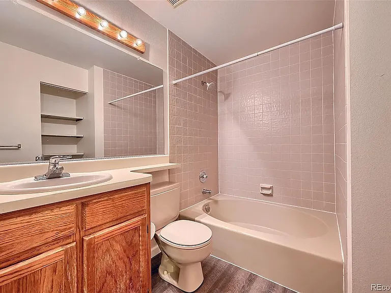 910 S Walden St #206 — Photo 9