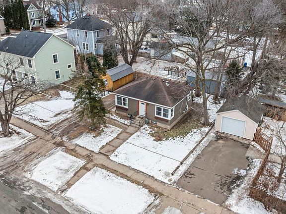 4th image of 316 8th St E