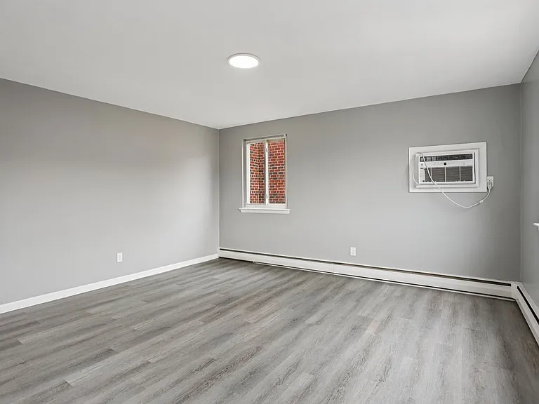 Mandela Apartments — Photo 6