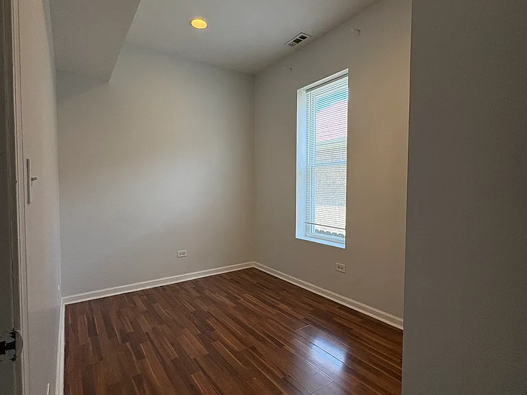 8513 S Sangamon St — Photo 9