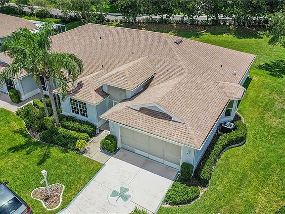 4th image of 962 Villeroy Greens Dr