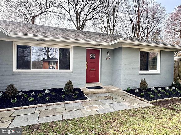 2nd image of 3504 Glenmoor Dr