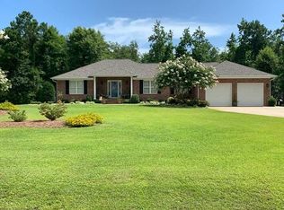 123 Tiffany Way, Beaufort, NC 28516