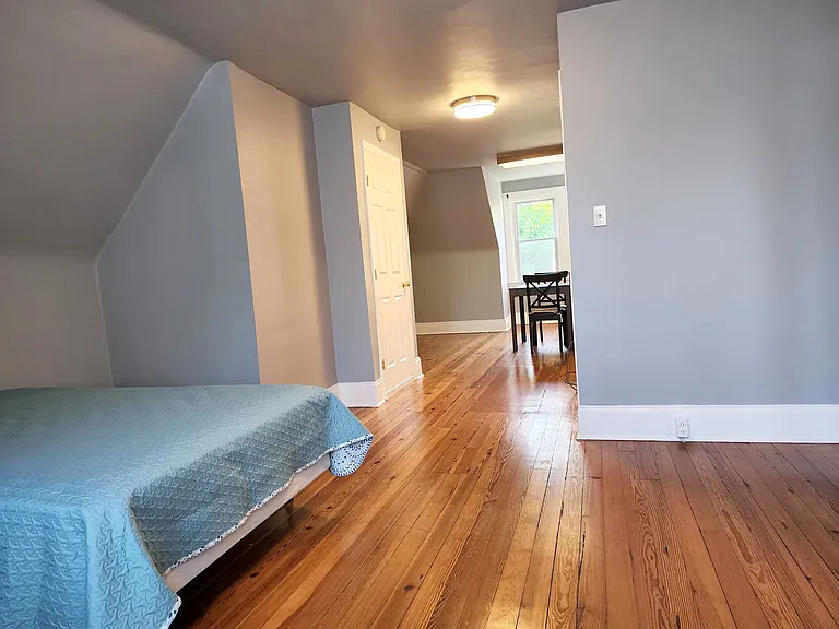 BR TO KITCHEN