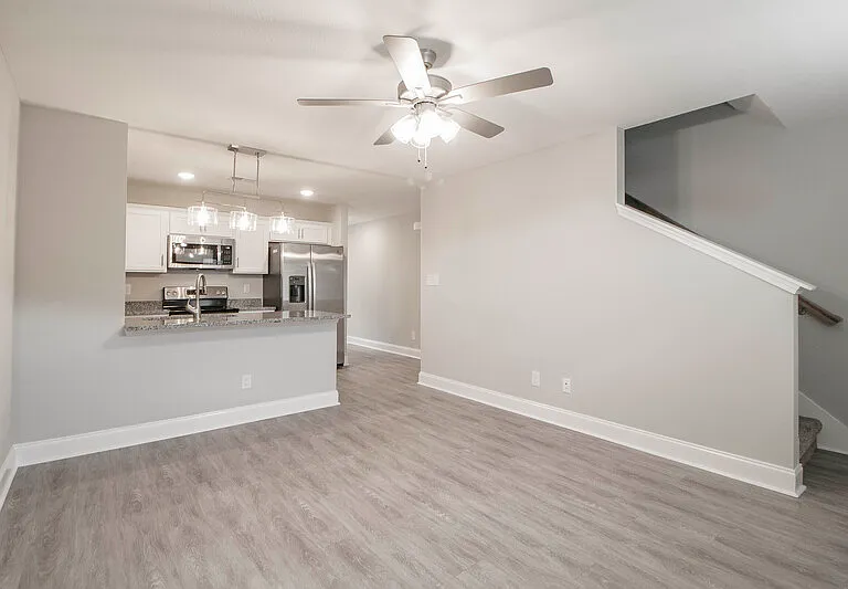 1000-601 Henry Place Blvd — Photo 13