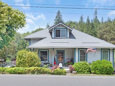 8730 Old Highway 99 N, Roseburg, OR, 97470