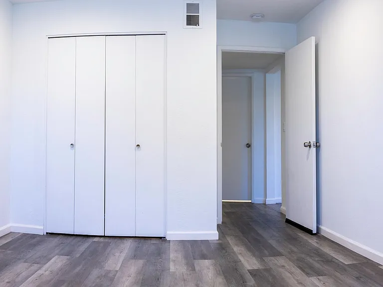 1567 Regent St #302 — Photo 12