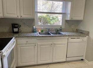 13 Hickory Knl #13, Hattiesburg, MS 39402