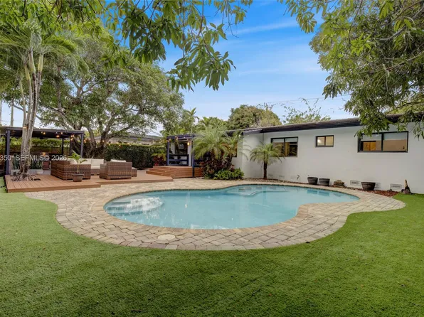 5760 SW 56th St, Miami, FL 33155