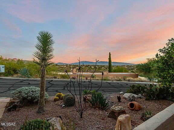 4th image of 5131 N Camino De La Cumbre