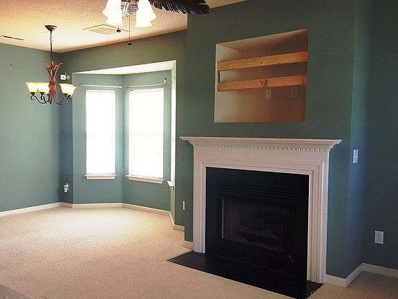 2nd image of 211 Heritage Creek Way