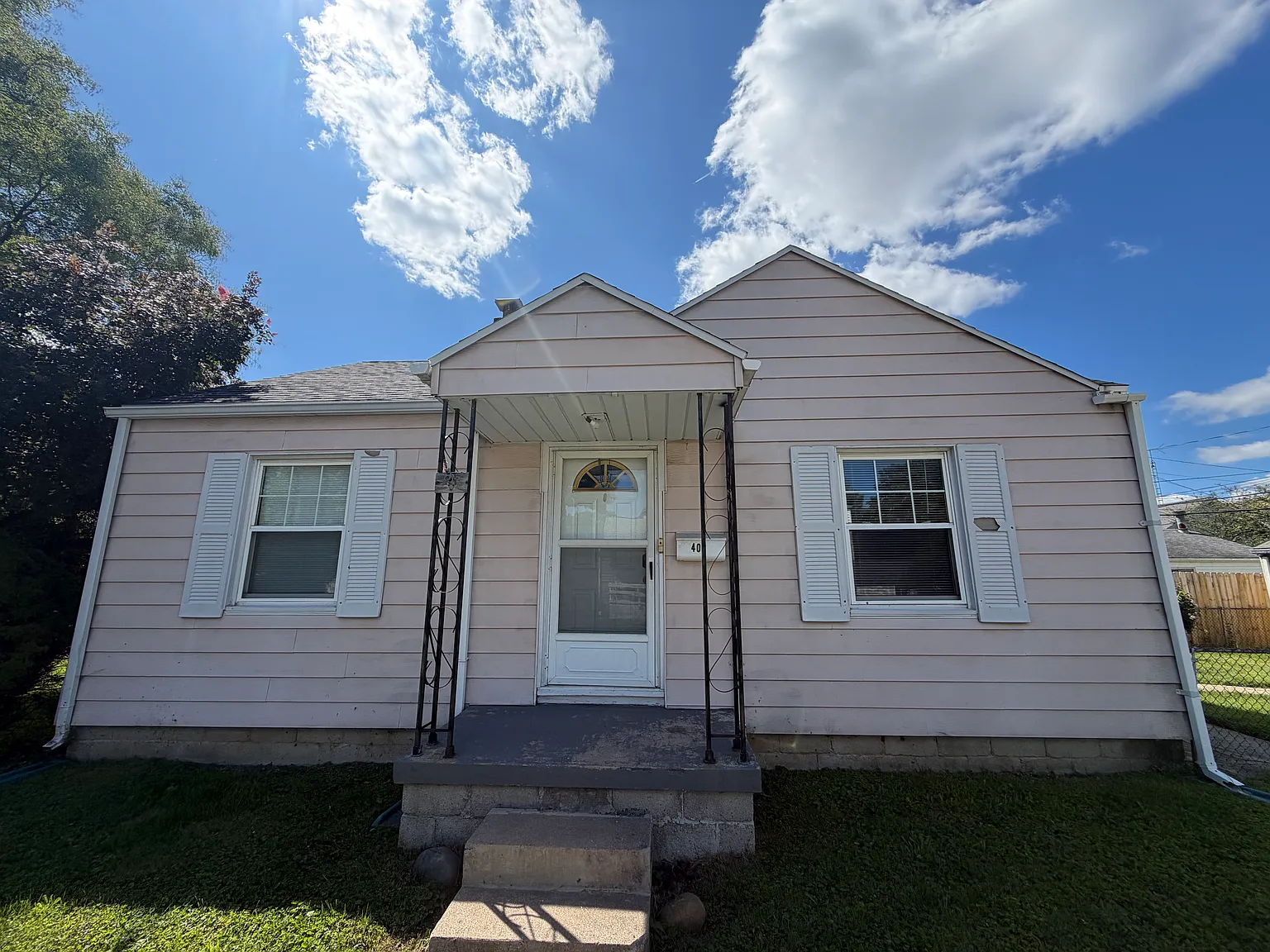 2 bed, 720 sqft, $1,495 — Photo 2