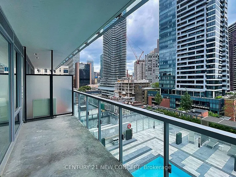 3 Gloucester St #901 — Photo 34