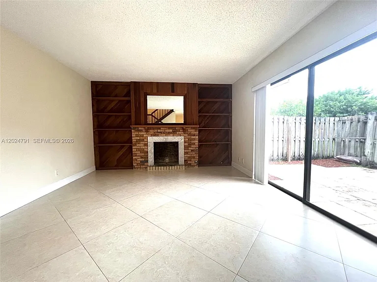 246 Woodland Rd #246 — Photo 2