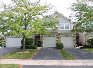 943 Viewpoint Dr, Lake In The Hills, IL 60156