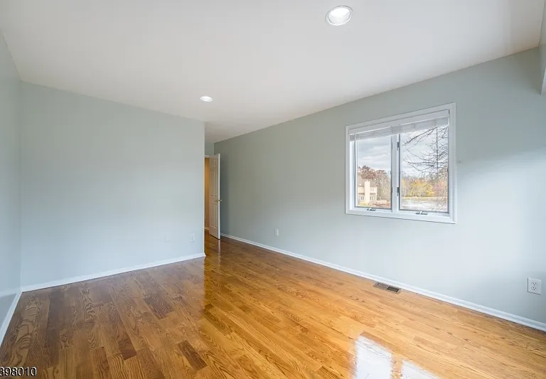 1 Avery Ct — Photo 32