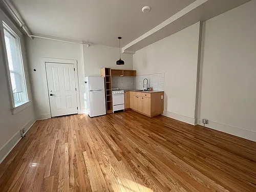 1714 Vine St Photo 1