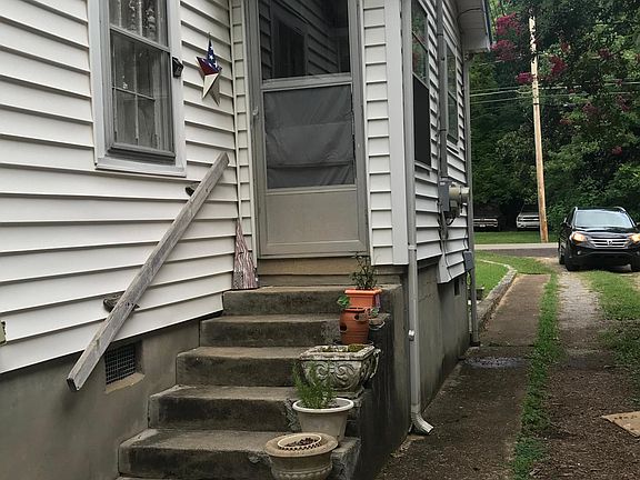 4th image of 3101 Greenwich Ave