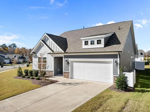 144 Clapper Ln, Holly Springs, NC 27540