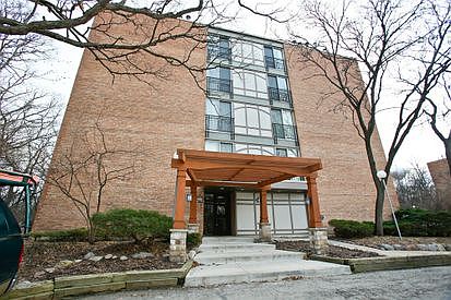 1st image of 5820 Oakwood Dr Unit 2M