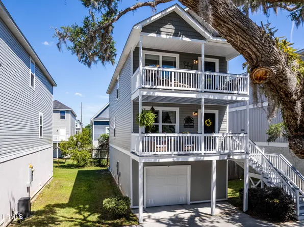 8 Island Breeze Ln, Beaufort, SC 29907
